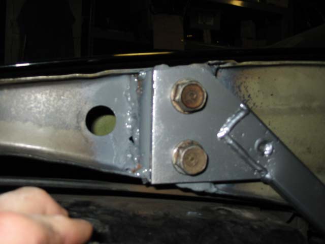 upper fender mount