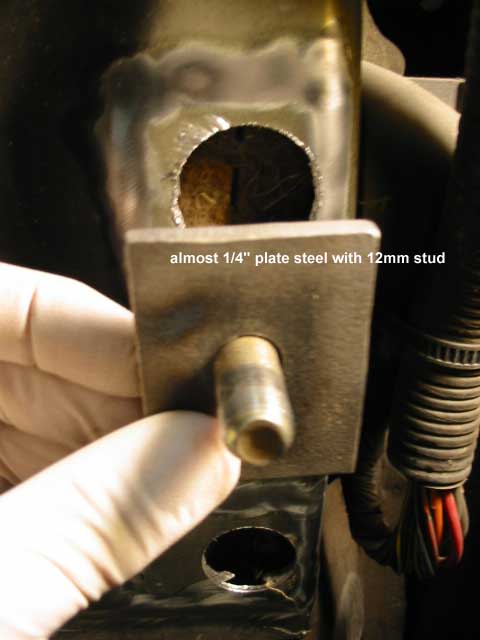 Upper A pillar mount